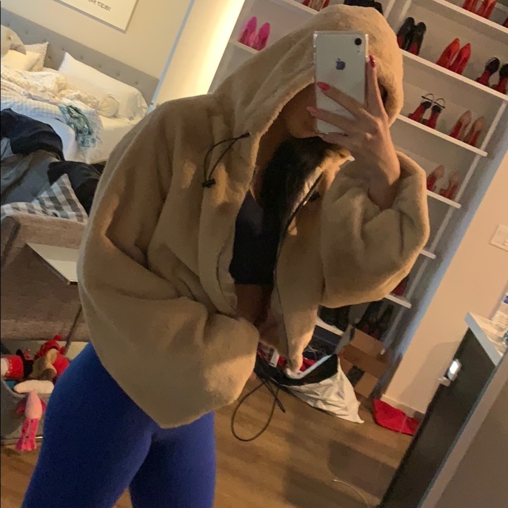 MISSGUIDED teddy bear jacket - Picture 8 of 8